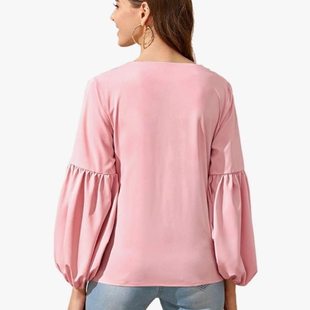Make Me Chic Elegant Pink V-Neck Women's Top Size Large - Picture 2 of 12